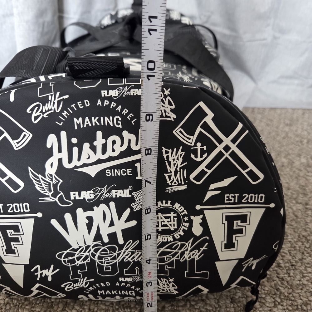 Flag Nor Fail Heavy Duty Travel Duffle Bag Black And White All Over Print EUC - Picture 11 of 15